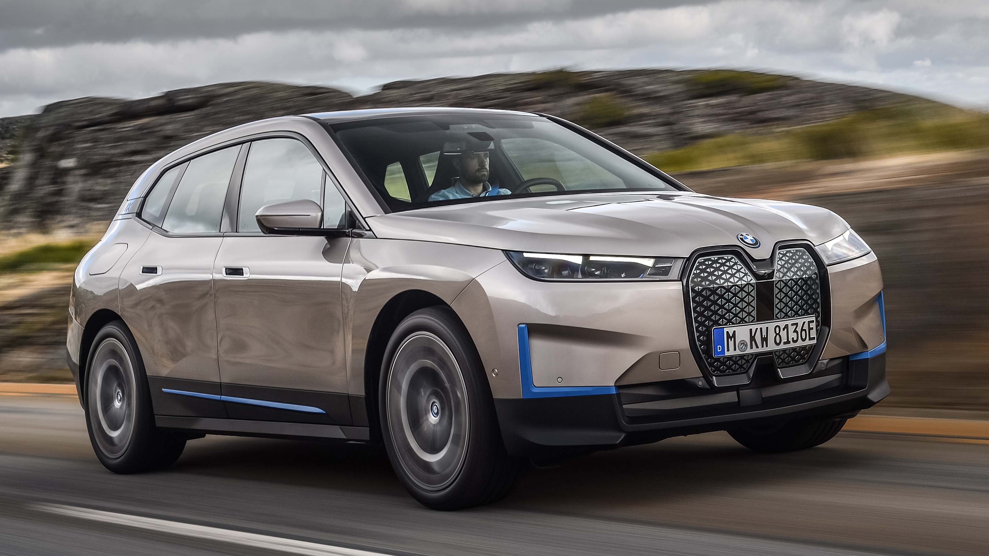 2024 Ix Suv Zora Annabel